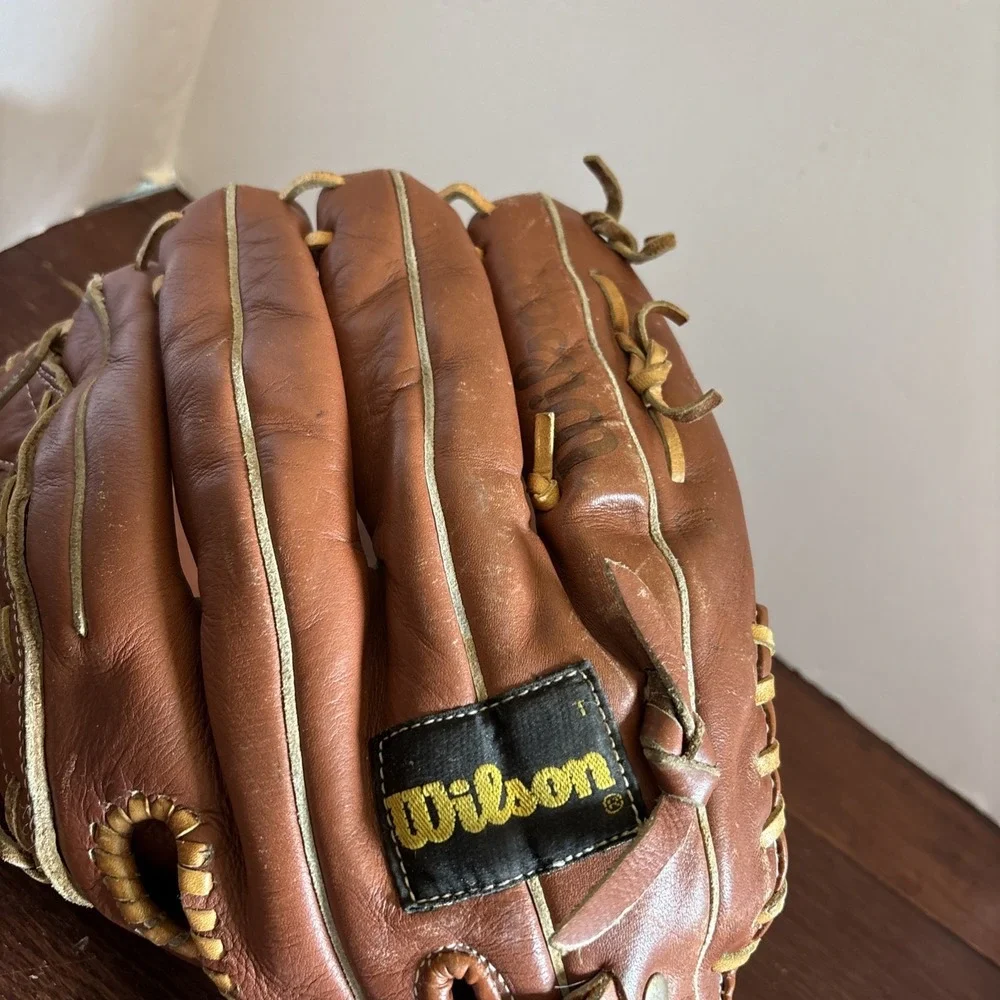 Wilson Baseball Glove Left‎ Hand Throw LHT A2126 George Brett Signature Model